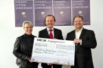 SWM spenden 11.000 Euro an die Münchner Regenbogen-Stiftung