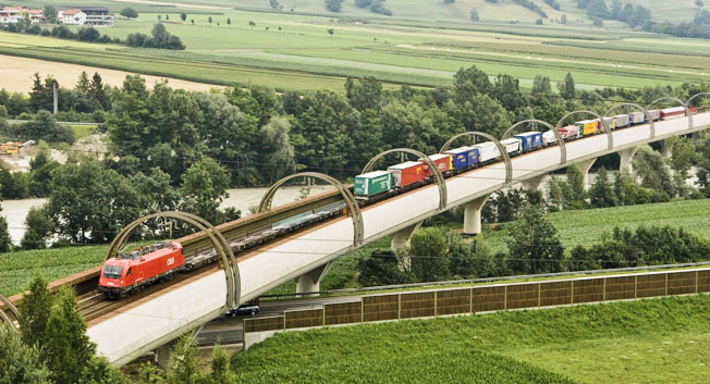 154.860 LKW auf der Rollenden Landstraße über den Brenner