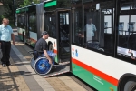 Tipps zum sicheren Umgang mit Rollstühlen in Bus und Bahn