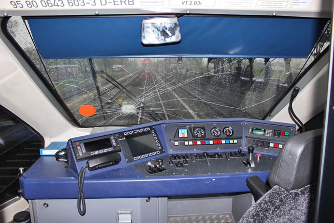 Gefährlicher Eingriff in den Bahnverkehr