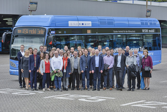 Internationales Treffen zu Wasserstoff-Bussen in Wuppertal