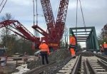 Elektrifizierung Südbahn: Neue Argenbrücke eingehoben