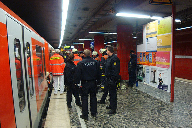 Hamburg: Mann von S-Bahn überrollt